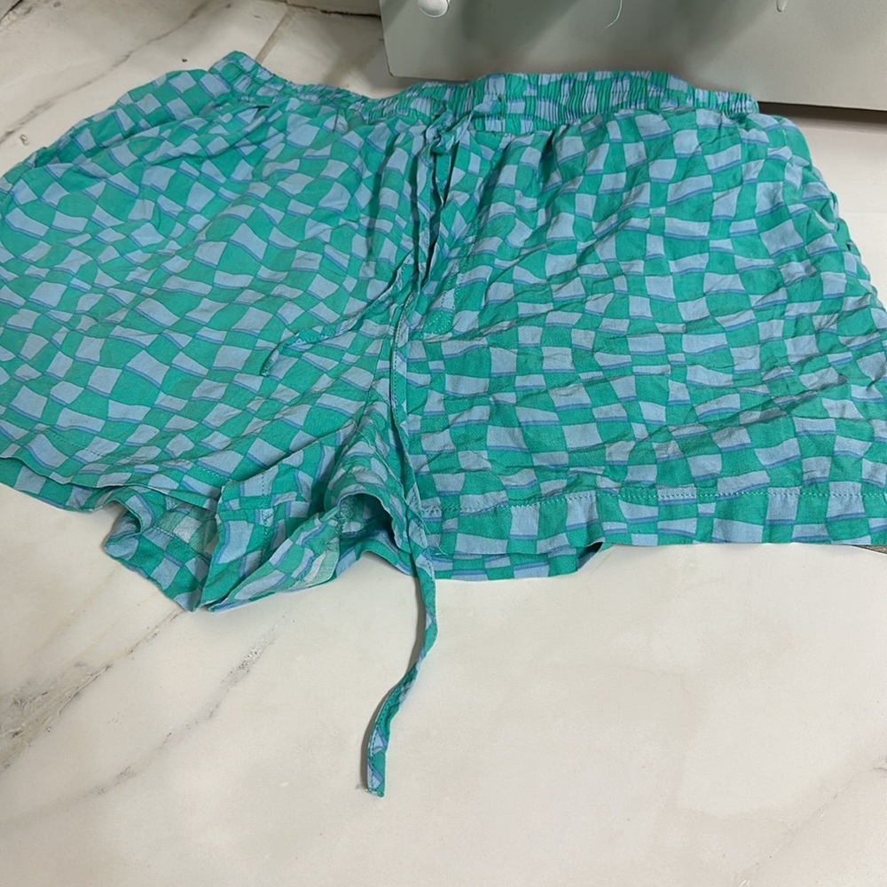 Short set - Picture 2 of 3